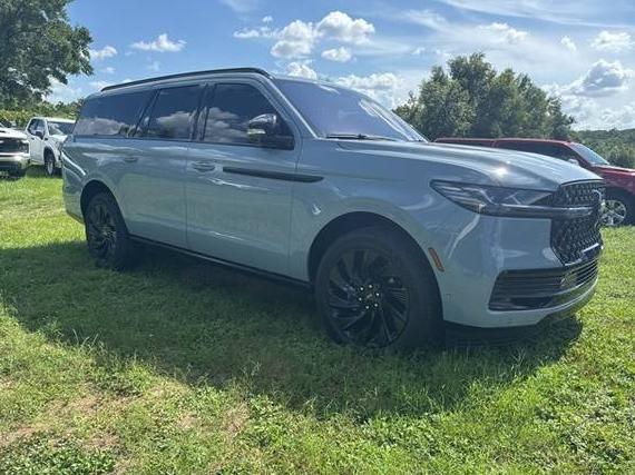 LINCOLN NAVIGATOR L 2025 5LMJJ3LG5SEL00997 image